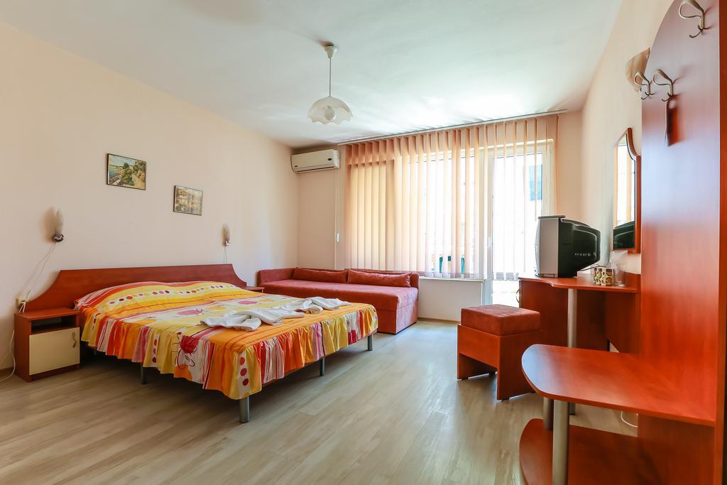 Guest House ,, Ekaterina" Nessebar Eksteriør billede